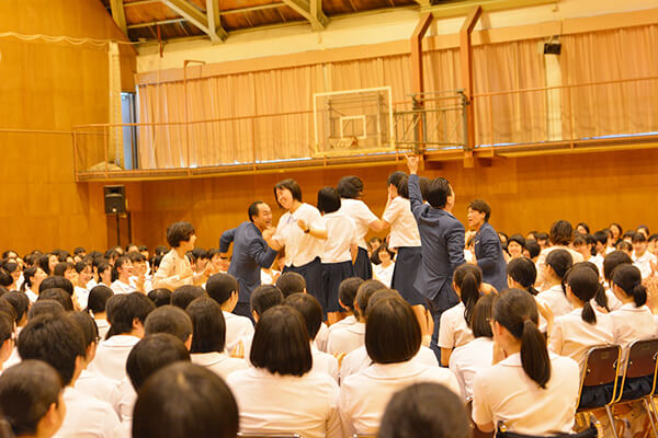 聖霊学園「心を育む体験」応援募金聖霊学園「心を育む体験」応援募金事業例聖霊学園「心を育む体験」応援募金実施要項