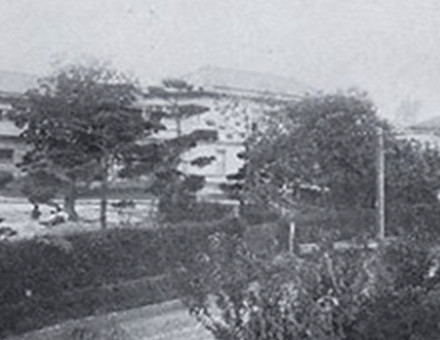 1926年頃の校舎全景