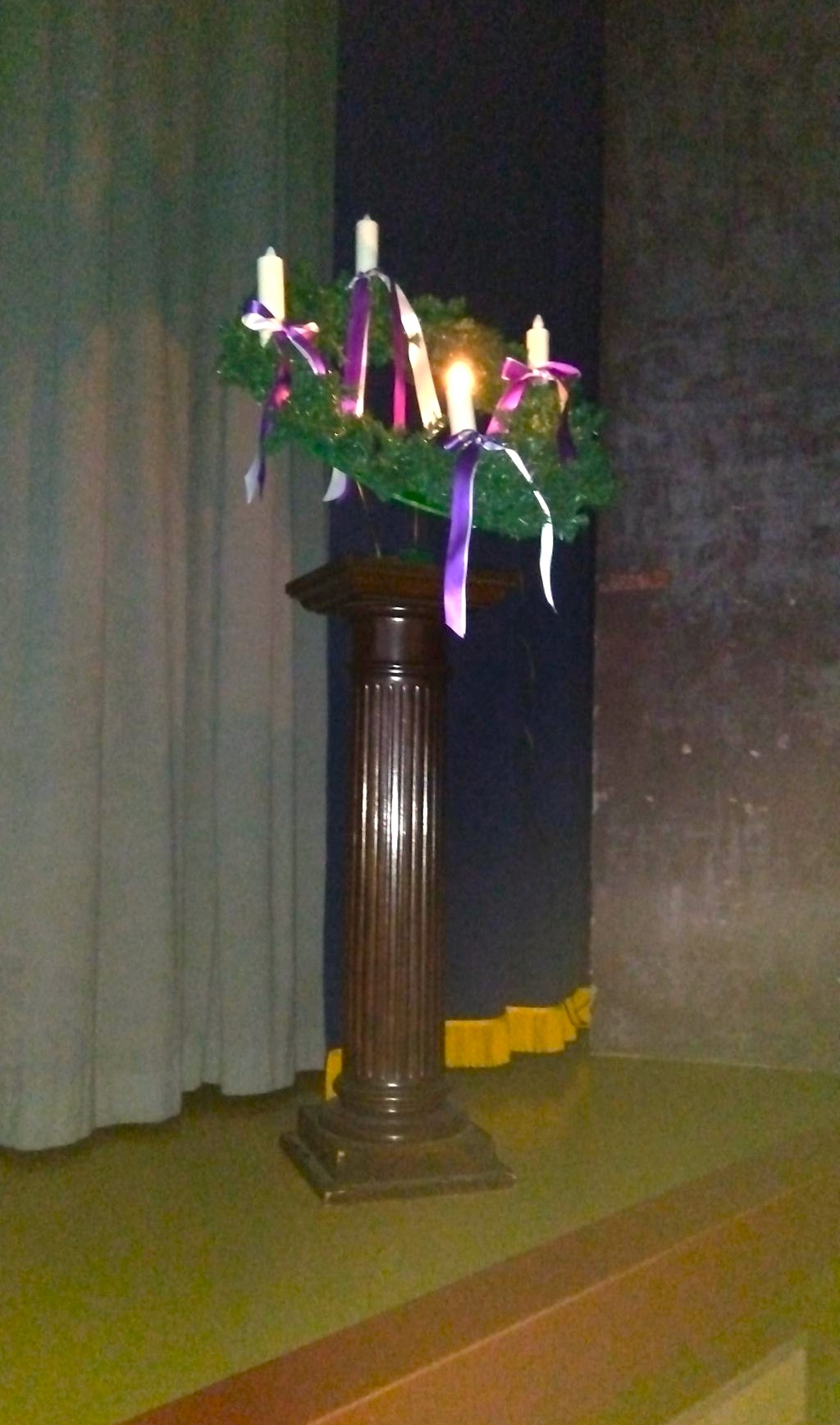 2025年12月1日 光と祈りが灯る新しい季節の始まり | 校長室の窓から