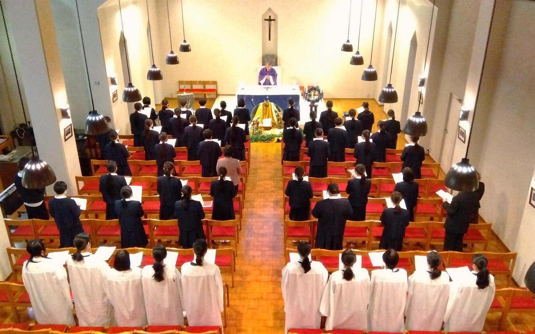 2025年12月4日 静けさのうちに灯る“目覚めた心” | 校長室の窓から